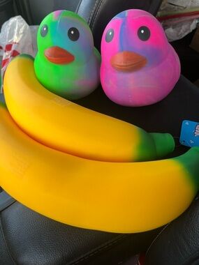 Neon Rubber Duckies & Jumbo Squishy/Squeezies Bananas - Pink & Green. Set of 4